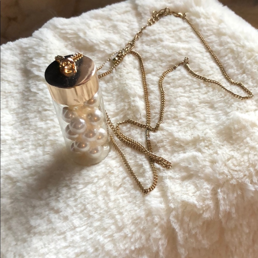 Fashion necklace